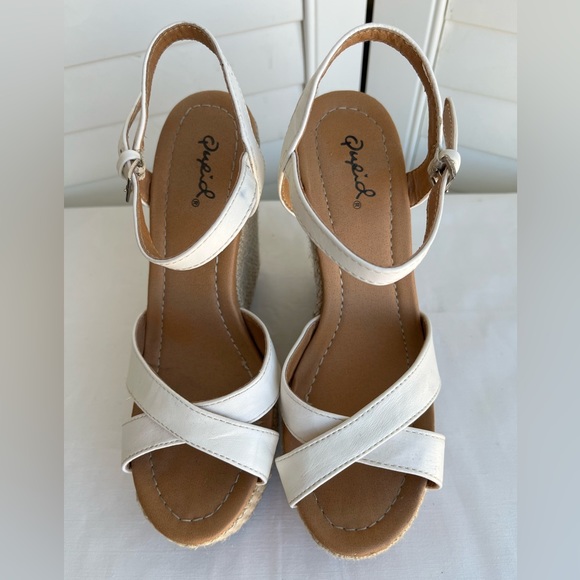 QUPID “RARE” WHITE PLATFORM WEDGES SZ 6 - Picture 2 of 12